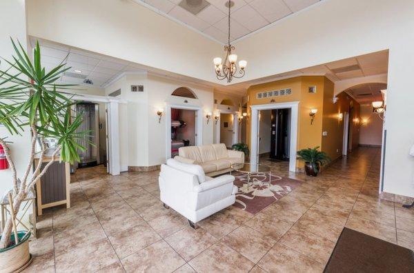 Hazel Dell lobby where we are here for you to reach all of your wellness goals.