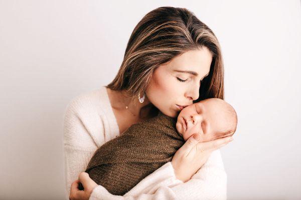 Newborn session in Baltimore, MD
