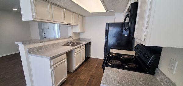 Lake Meadows Apartments