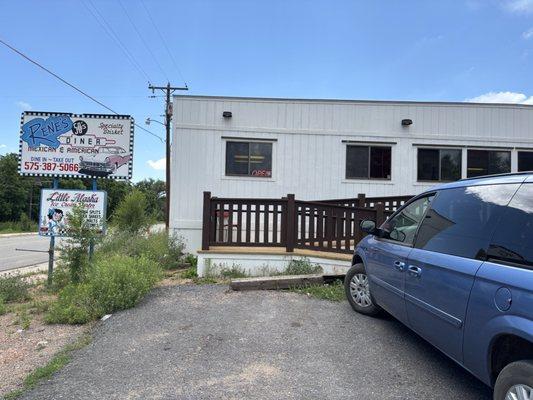 Front of Rene's 50s Diner
