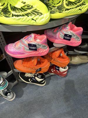 Finish Line At Macy's Pearlridge