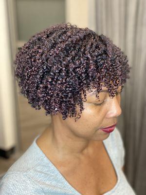 We know blondes have fun...reds, crimsons and merlot reds do too!