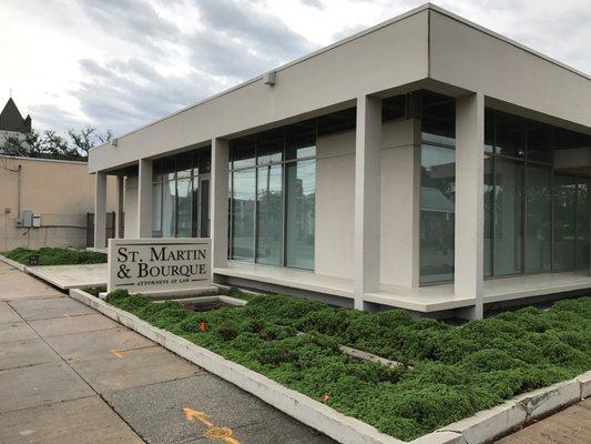 St Martin & Bourque