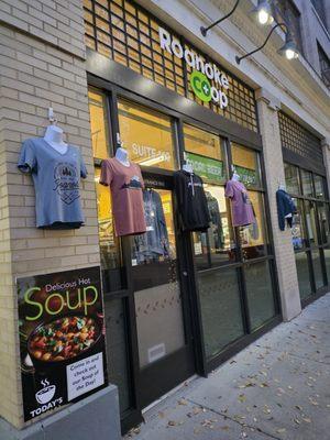 The entrance of the Downtown Roanoke Co-op.