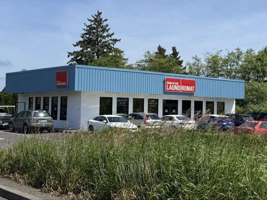 Marlin Avenue Coin Laundry