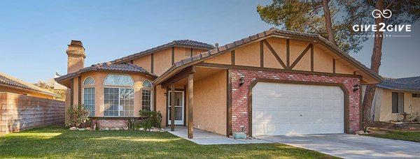 Jeannine Kingston - Give2Give Realty