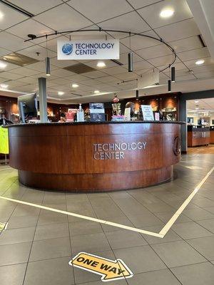 Lindsay Lexus Service Center