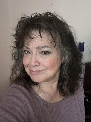 Douglas J Salon