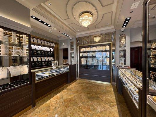 Yasini Jewelers
