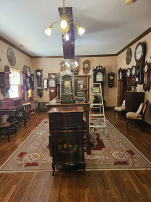 Antique Clock Shop