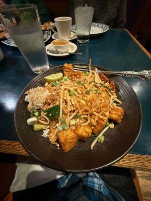Pad Thai with Tofu is excellent (the little side of rice was stolen from another dish)