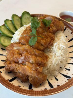 Henako Crispy Chicken Rice
