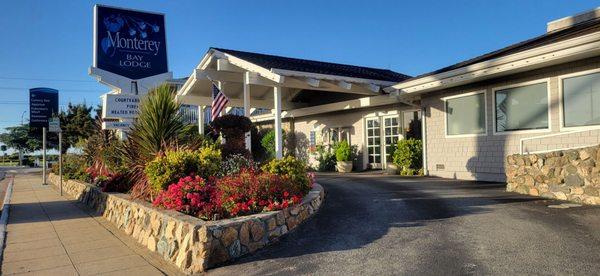 Monterey Bay Lodge