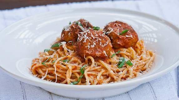 Spagheti and matballs