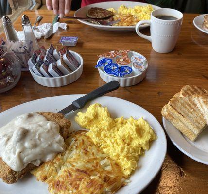 Breakfast & Coffee Always HITS The SPOT.