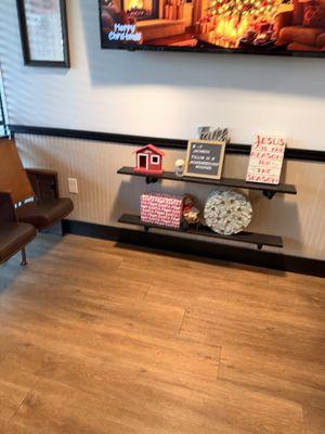 Jaca’s Barber + Shop