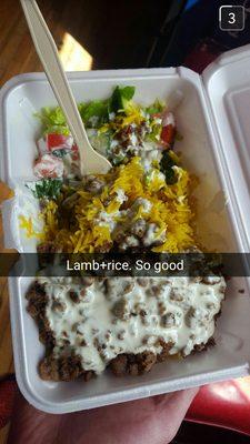 The secret is in the white sauce.