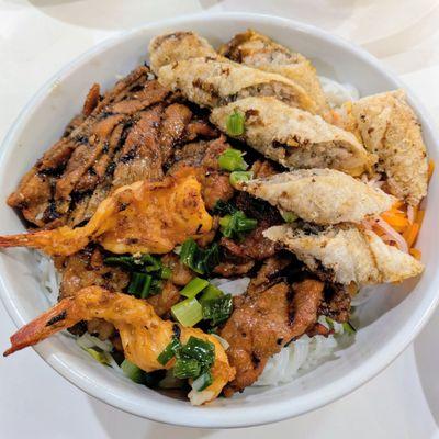 Bun Dac Biet Special Bowl