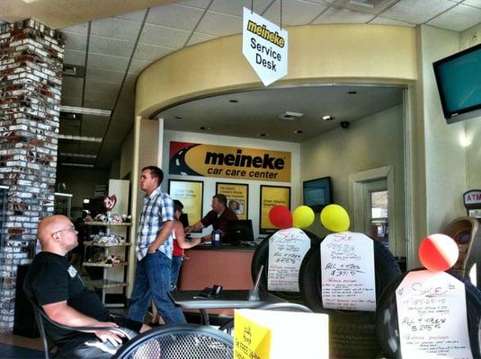 Meineke Desk