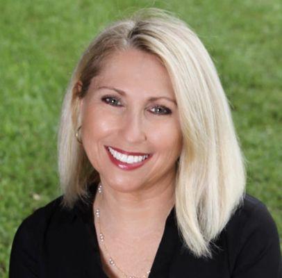 Andrea Senesi, Realtor