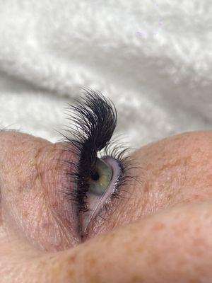 Side view-Hybrid set lengths 8-14mm, C/D curl mix, widths vary.07-.15mm