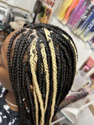Africa hair Braiding Pyramids