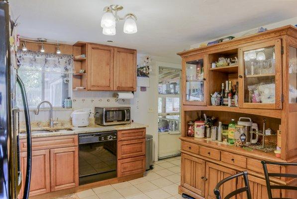 25-27 Acorn Dr., Randolph