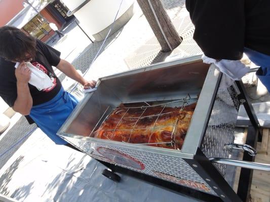 Piggy is ready - the smell is INCREDIBLE!!!!!!! :)