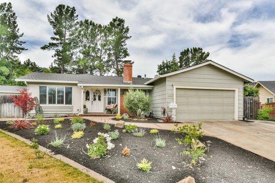 4468 Desertwood Place, SOLD! 8 offers and 90,000 over asking.