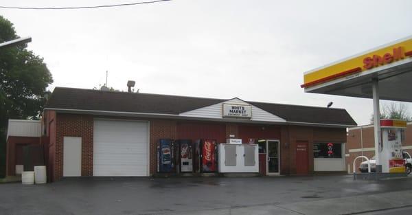 Whit's Market