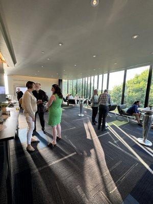 Elites hanging out in the Serra Lounge