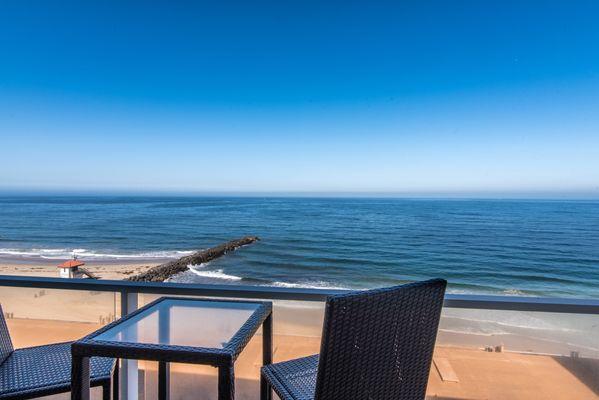 Joann DeFlon - Vista Sotheby's International Realty