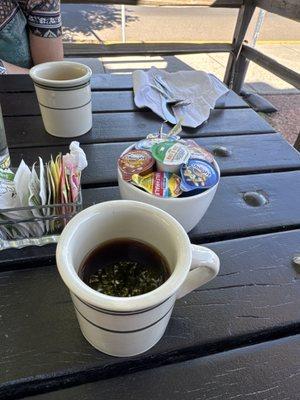 Cafe de Olla (cinnamon coffee) delicious! And their cream let selection, no non-dairy options 8/2025