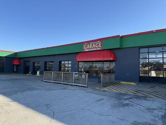 The Garage On Gordon Highway