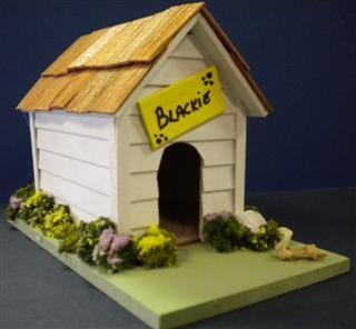 Suzanne's Dollhouses & Miniatures