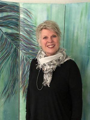 Owner Sharon Hockenbury. Master Herbalist, Nutrition and Wellness Consultant, Reiki and Hypnotherapy Practitioner, TRX and Zumba Instructor.
