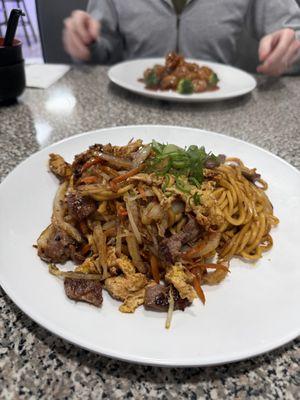 Sautéed Noodles with Beef