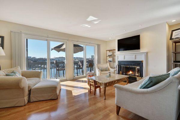 Wake up to
these views every morning! Rare waterfront unit on
the desirable SeaView Island!