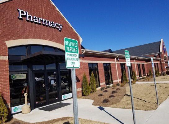 Conveniently connected to all of the Northside assosiates Dr's offices