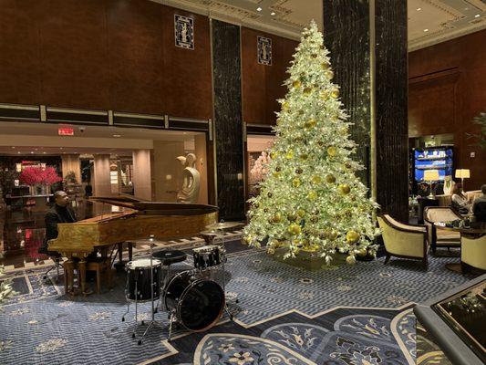 Live music Tuesday through Saturday after 5pm