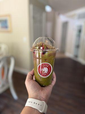 Dubai chocolate strawberries