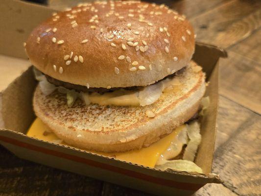 Pathetic big Mac and Pathetic quality at McDonald's. Poor low standard managers