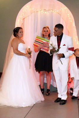 Weddings With Applause & Comforting Couples Counseling