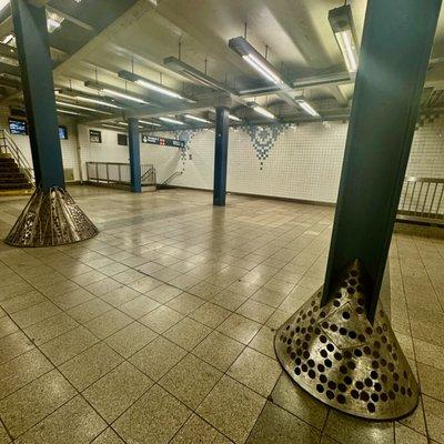 Broadway-Lafayette and Bleecker St Subway Stations (B,D,F,M,6) - Mel Chin "Signal" 1998, Lower Mezzanine