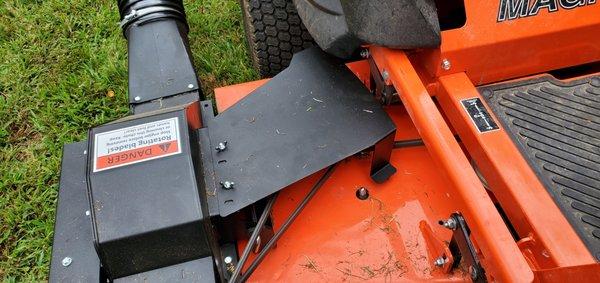 Is that plate supposed to line up with the bolt on the deck?