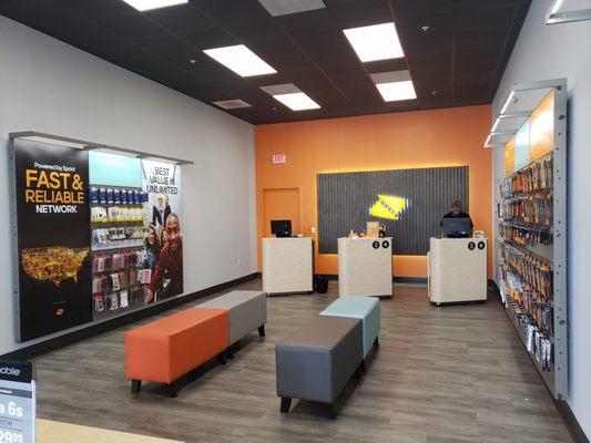 I recommend it for everyone best customer service he works on getting my phone fixed for more then an hour thank you Alex