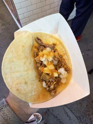 How nice! They have a FULL size sample taco!