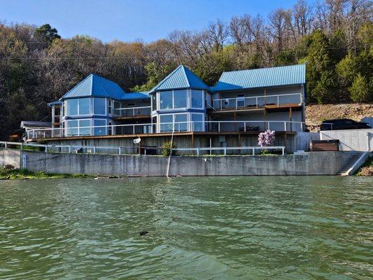 The Lighthouse Retreat