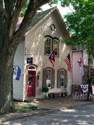 Open daily 10 - 5, The Coshocton Supply Co. is proud to supply everything local : Maps, Guides and Gear.
