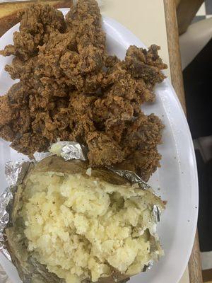 Chicken livers and baked potato